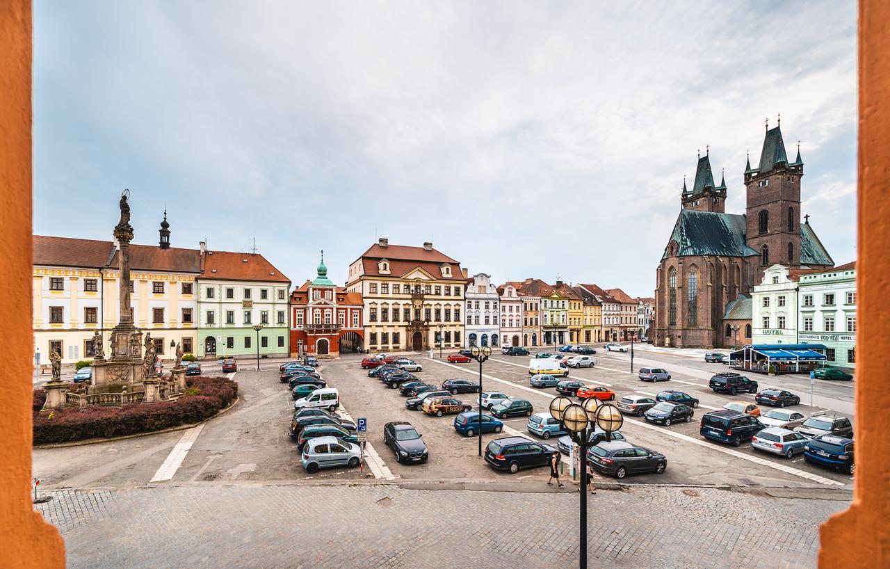 Unique Central Square Business Apt. Hradec Králové Dış mekan fotoğraf