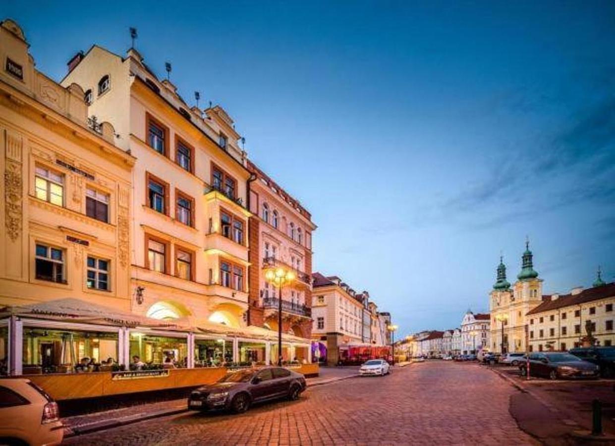 Unique Central Square Business Apt. Hradec Králové Dış mekan fotoğraf