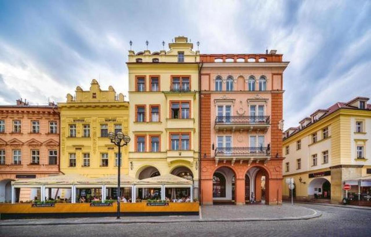 Unique Central Square Business Apt. Hradec Králové Dış mekan fotoğraf